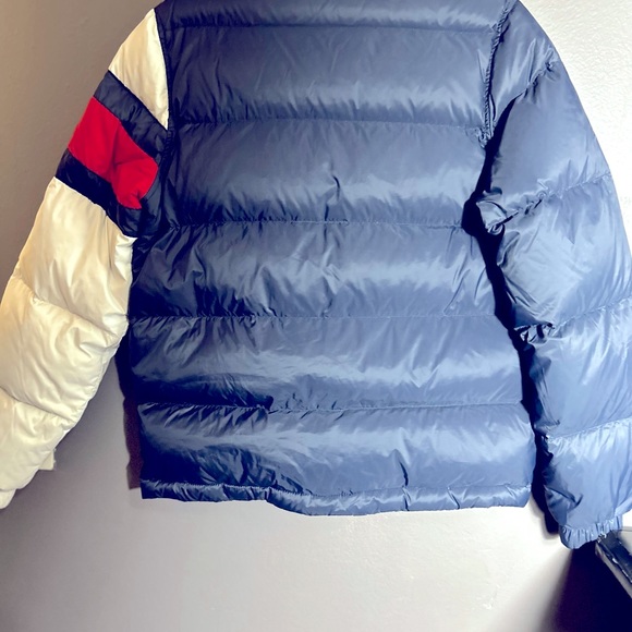 TOMMY HILFIGER NWT MEN’S Jacket RED WHITE BLUE SZ: SMALL - Picture 5 of 6